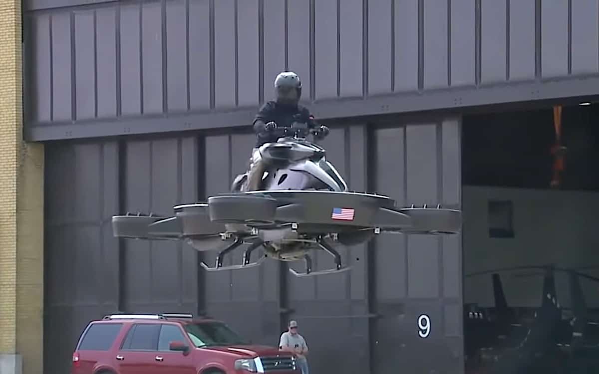 World's first hoverbike finally takes flight at the Detroit Auto Show