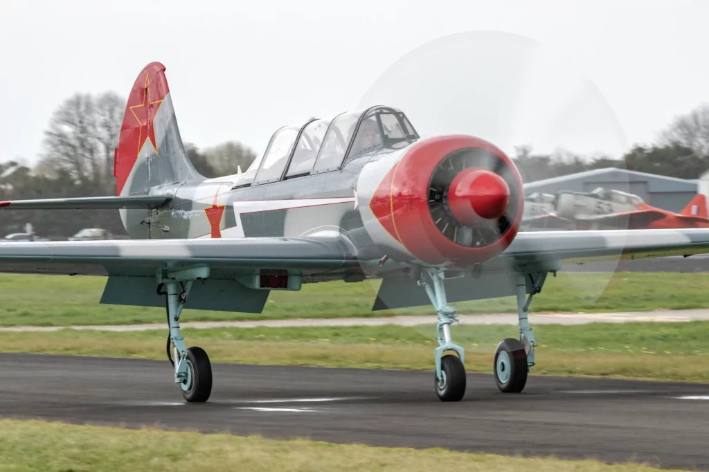 yak-52