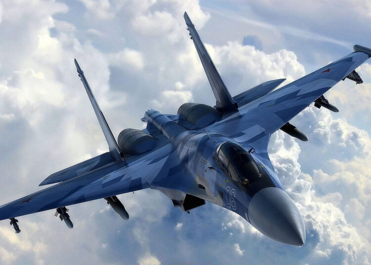 İran ilk Su-35SE savaş uçaklarını teslim aldı